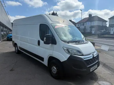 Usado Citroën Relay 130 HP (95 kW) 2019 Branco Van