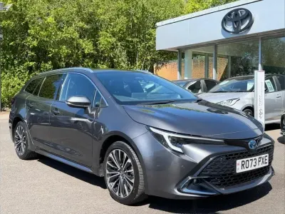 Gebraucht Toyota Corolla Design 138 PS (101 kW) 2023 Grau Kombi