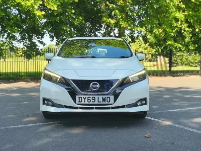 Used Nissan Leaf Acenta 110 kW (150 HP) 2019 White Hatchback