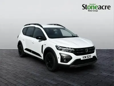 Used Dacia Jogger Extreme 110 HP (80 kW) 2022 White MPV