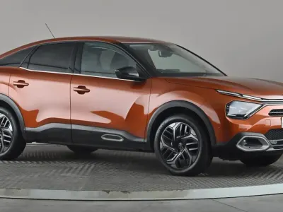 Używany Citroën C4 PureTech 131 KM (96 kW) 2021 Brązowy Hatchback