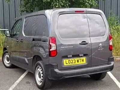 Used Peugeot Partner Premium 131 HP (96 kW) 2023 Grey MPV