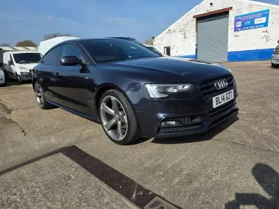 Begagnad Audi A5 Black Edition 2014 Blå Sportkupé