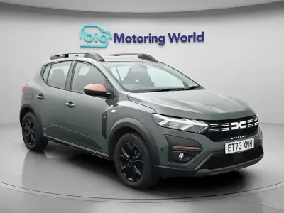Używany Dacia Sandero Extreme 90 KM (66 kW) 2023 Zielony Hatchback