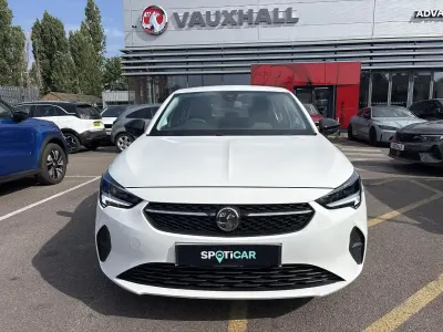 Used Vauxhall Corsa Design Edition 74 HP (54 kW) 2022 White Hatchback