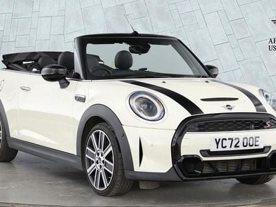 White Used 2022 Mini Cooper S Exclusive Hatchback | £22,750 (A bit pricey)