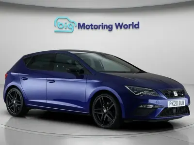 Begagnad Seat Leon Black Edition 130 HK (95 kW) 2020 Blå Halvkombi