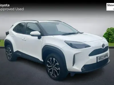 Used Toyota Yaris Cross Design 116 HP (85 kW) 2023 White SUV