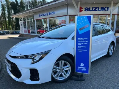 Begagnad Suzuki Swace 2025 Vit Kombi