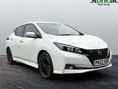 Used Nissan Leaf N-Connecta 110 kW (150 HP) 2022 White Hatchback