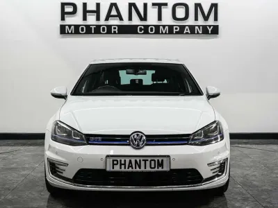 Used VW Golf VII GTE 204 HP (150 kW) 2016 White Hatchback