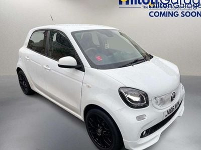 Used Smart ForFour 71 HP (52 kW) 2019 White Hatchback