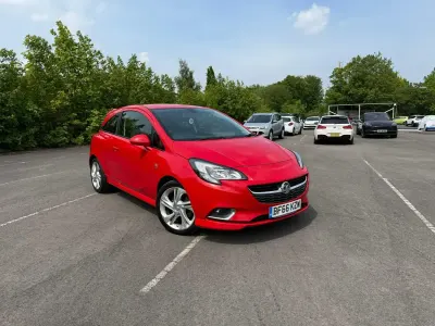 Second-hand Vauxhall Corsa SRi 2016 Roșu Hatchback