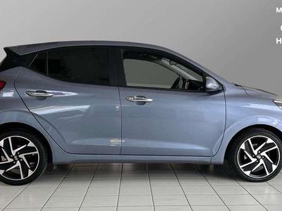 Used Hyundai i10 Premium 67 HP (49 kW) 2023 Blue Hatchback