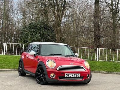 Red Used 2007 Mini Cooper Hatch Hatchback | £995