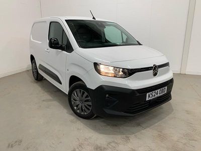 Used Citroën Berlingo 100 HP (73 kW) 2024 White MPV
