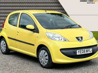 Używany Peugeot 107 68 KM (50 kW) 2008 Żółty Hatchback