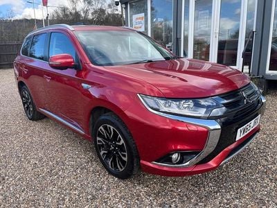 Used Mitsubishi Outlander P-HEV 2015 Red Estate