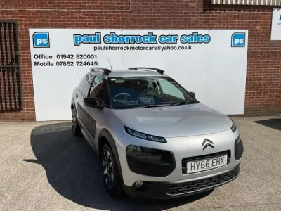 Gebraucht Citroën C4 Cactus Flair 100 PS (73 kW) 2016 Silber Kleinwagen