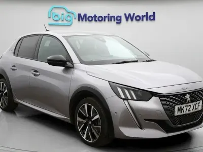 Second-hand Peugeot 208 GT 102 CP (75 kW) 2022 Gri Hatchback