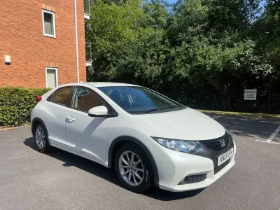 Used Honda Civic ES 2013 White Hatchback