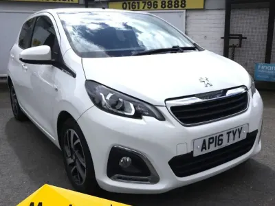Used Peugeot 108 Allure 82 HP (60 kW) 2016 White Hatchback
