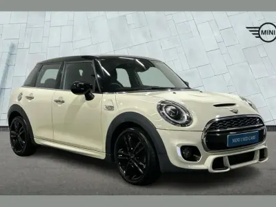Used Mini Cooper S Hatch 189 HP (139 kW) 2019 White Hatchback