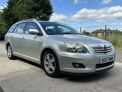 Used Toyota Avensis T3 129 HP (94 kW) 2007 Silver Estate