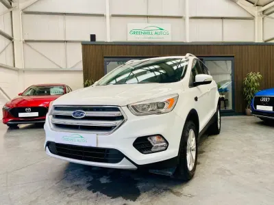 Begagnad Ford Kuga Titanium 120 HK (88 kW) 2017 Vit SUV