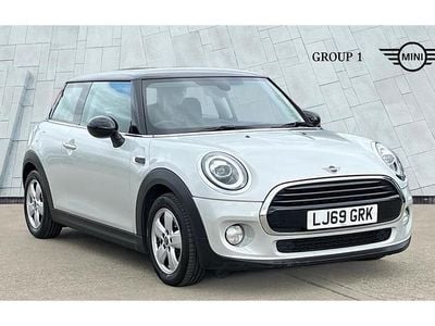 Used Mini Cooper Classic 136 HP (100 kW) 2019 White silver Hatchback