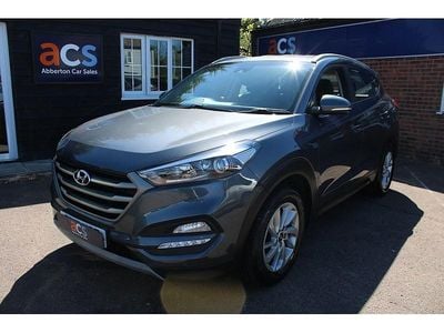 Usado Hyundai Tucson SE 141 HP (103 kW) 2017 Cinzento SUV