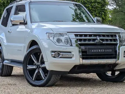 Used Mitsubishi Shogun 200 HP (147 kW) 2016 White SUV