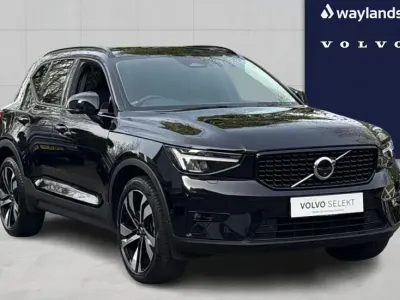 Begagnad Volvo XC40 Ultimate 2023 Svart SUV