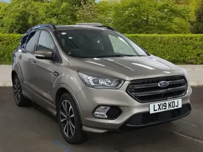 Second-hand Ford Kuga ST-Line 182 CP (133 kW) 2019 Argintiu SUV
