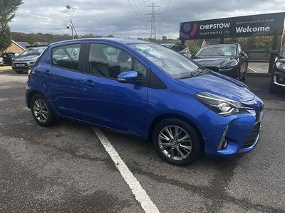 Used Toyota Yaris 69 HP (50 kW) 2018 Blue Hatchback
