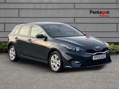 Used Kia Ceed 138 HP (101 kW) 2025 Grey Hatchback