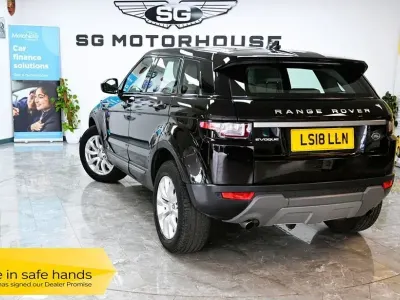 Used Land Rover Range Rover evoque SE 2018 Black Estate