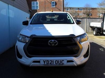 Used Toyota HiLux Active 150 HP (110 kW) 2021 White Pickup