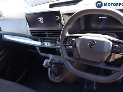 Second-hand Peugeot Expert 120 CP (88 kW) 2025 Van
