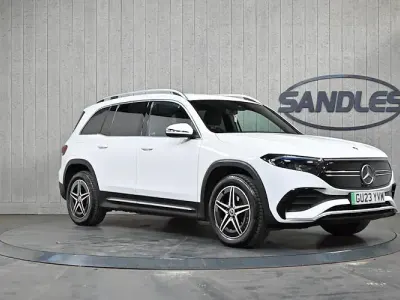 Usado Mercedes EQB300 AMG line 167 kW (228 HP) 2023 Branco SUV