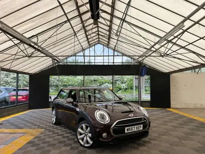 Used Mini Cooper Clubman 2017 Maroon Estate