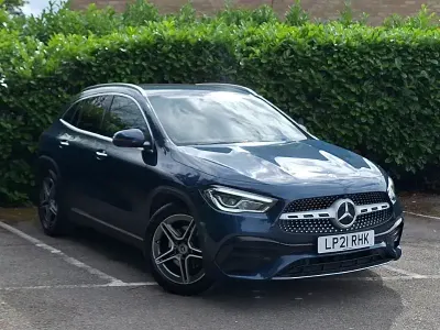 Used Mercedes GLA180 AMG Line Premium 136 HP (100 kW) 2021 Blue SUV