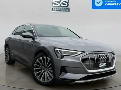 Usado Audi e-tron Design 300 kW (408 CV) 2020 SUV