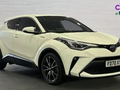 Used Toyota C-HR 122 HP (89 kW) 2020 White SUV