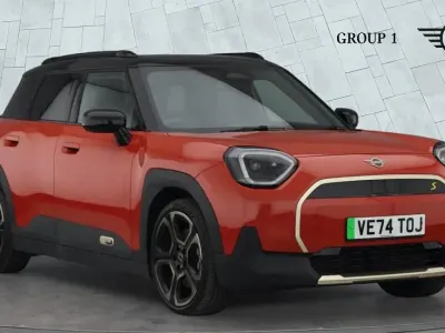 Used Mini Aceman Exclusive 160 kW (218 HP) 2025 Red SUV
