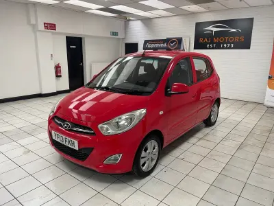 Used Hyundai i10 Active 83 HP (61 kW) 2013 Red Hatchback