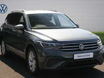 Used VW Tiguan Allspace Life 147 HP (108 kW) 2023 Grey SUV
