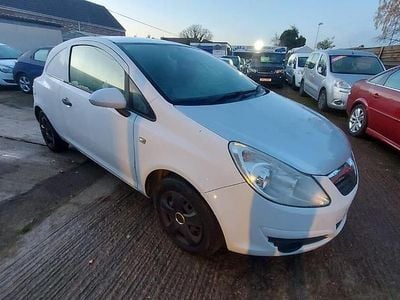 Used Vauxhall Corsa 2009 White Hatchback