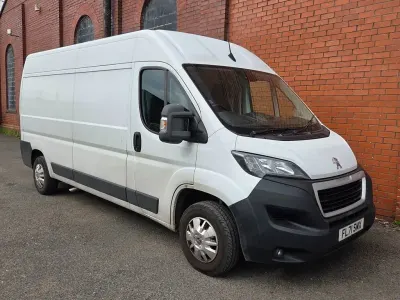 Used Peugeot Boxer S 140 HP (102 kW) 2021 White Van