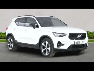 Used Volvo XC40 Plus 197 HP (144 kW) 2025 White SUV